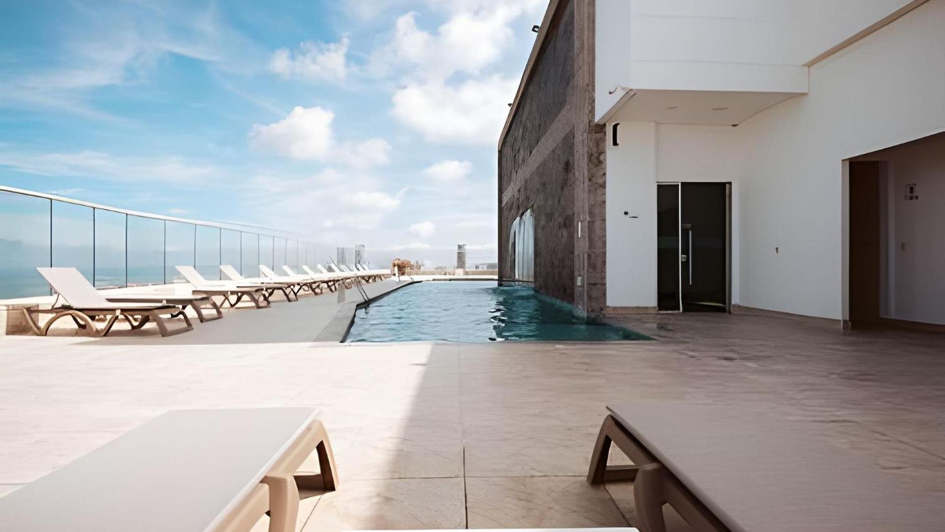 Apartment Laurdhomes Palmetto Floor 32, Sea View *