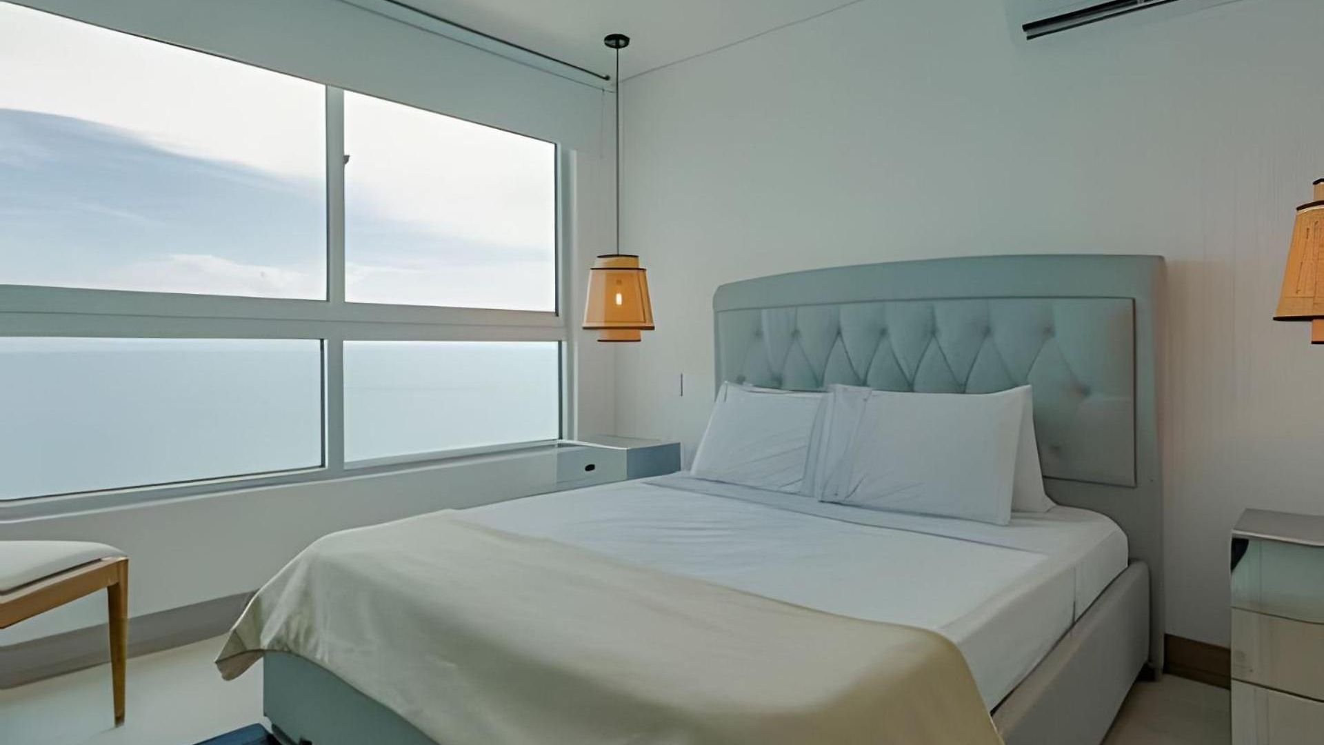 Laurdhomes Palmetto Floor 32, Sea View Apartment