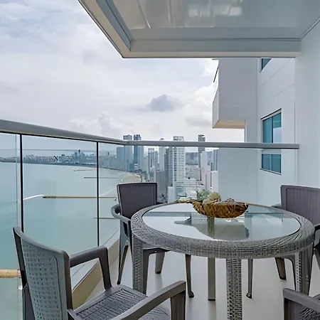 Apartment Laurdhomes Palmetto Floor 32, Sea View