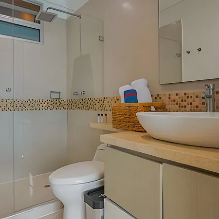 Laurdhomes Palmetto Floor 32, Sea View Apartment *