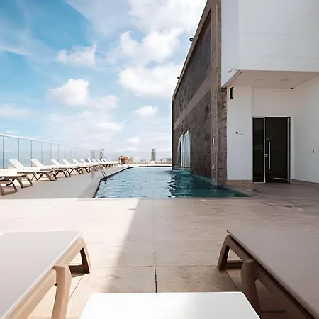 Apartment Laurdhomes Palmetto Floor 32, Sea View *