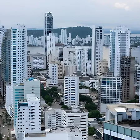 Laurdhomes Palmetto Floor 32, Sea View *